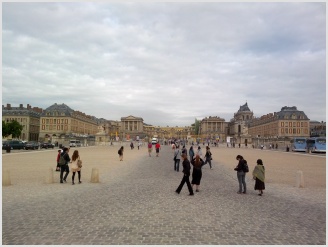 approaching Versailles