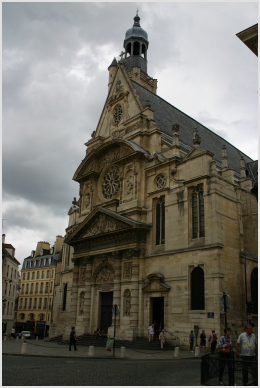 church behind Panthon
