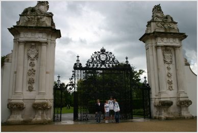 gate